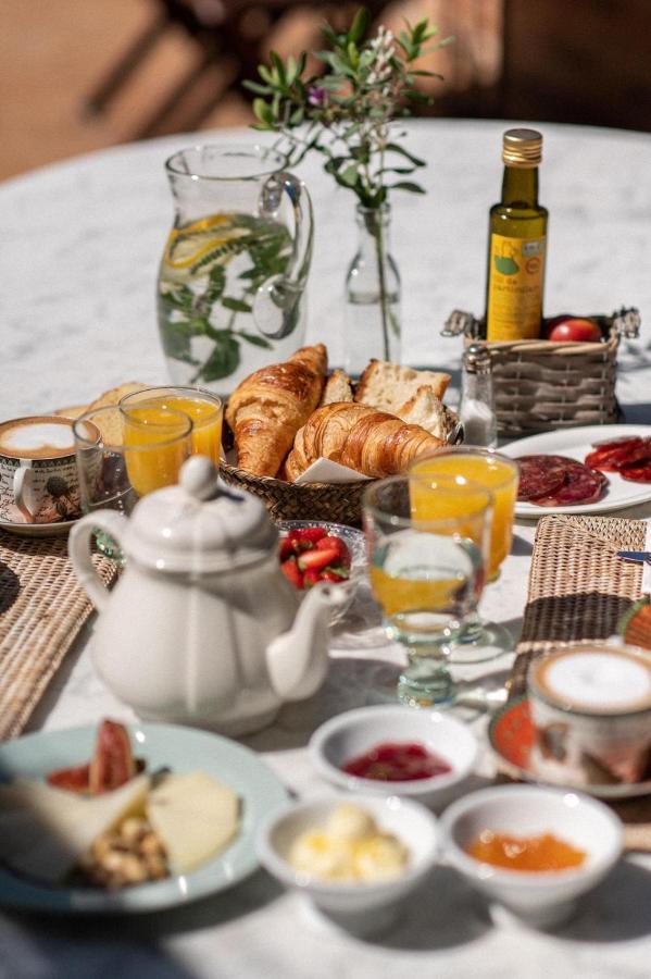 El Palauet De Monells - Adults Only Hotel Ngoại thất bức ảnh