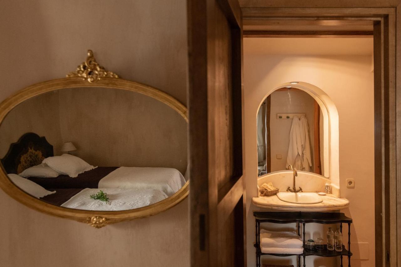 El Palauet De Monells - Adults Only Hotel Ngoại thất bức ảnh
