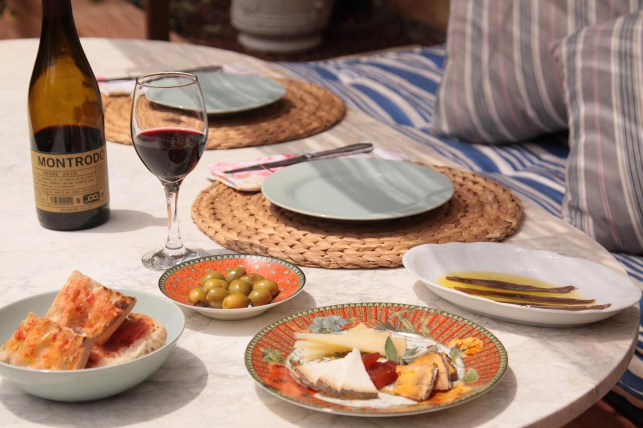 El Palauet De Monells - Adults Only Hotel Ngoại thất bức ảnh
